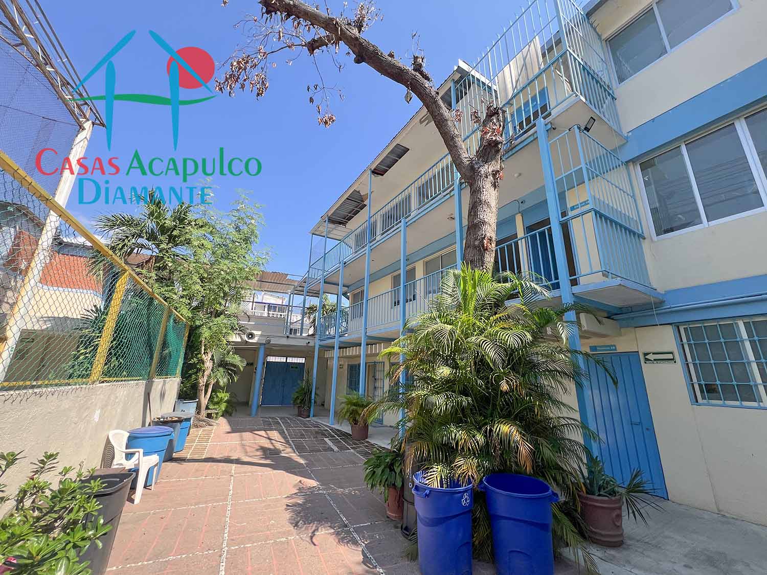 Centro Escolar La Paz sección secundaria - Patio 6